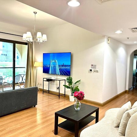 Beautiful 2Br & 4Br Apartments On Jbr Beach, Walking Distance To Bluewaters Island - By Sunkissed Holiday Homes Дубай Екстер'єр фото