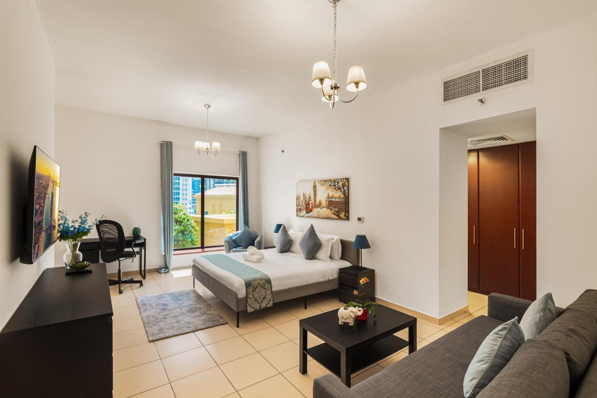 Beautiful 2Br & 4Br Apartments On Jbr Beach, Walking Distance To Bluewaters Island - By Sunkissed Holiday Homes Дубай Екстер'єр фото