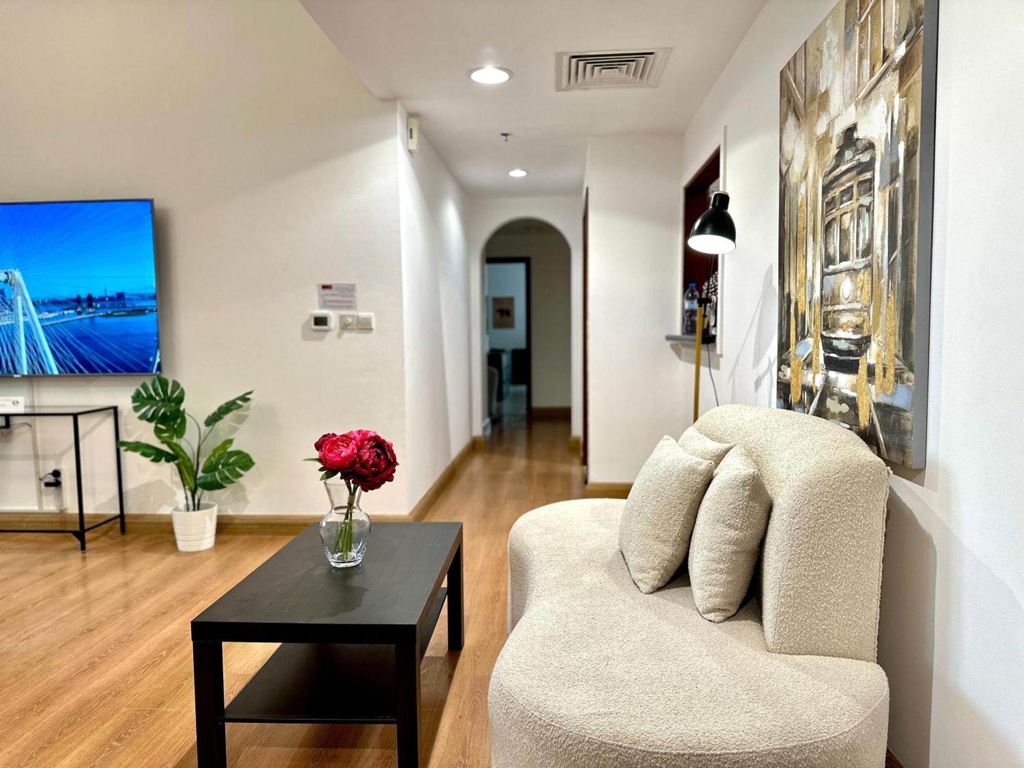 Beautiful 2Br & 4Br Apartments On Jbr Beach, Walking Distance To Bluewaters Island - By Sunkissed Holiday Homes Дубай Екстер'єр фото