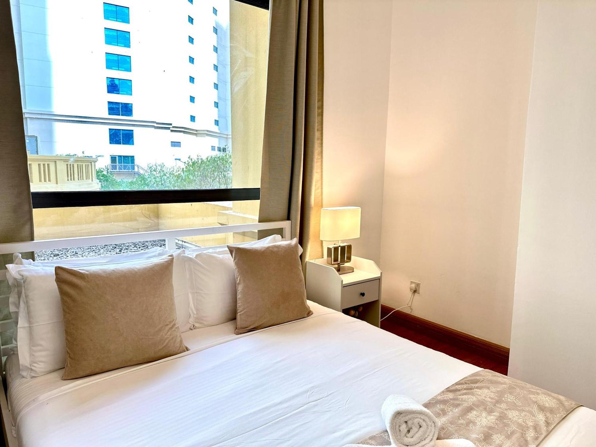 Beautiful 2Br & 4Br Apartments On Jbr Beach, Walking Distance To Bluewaters Island - By Sunkissed Holiday Homes Дубай Екстер'єр фото