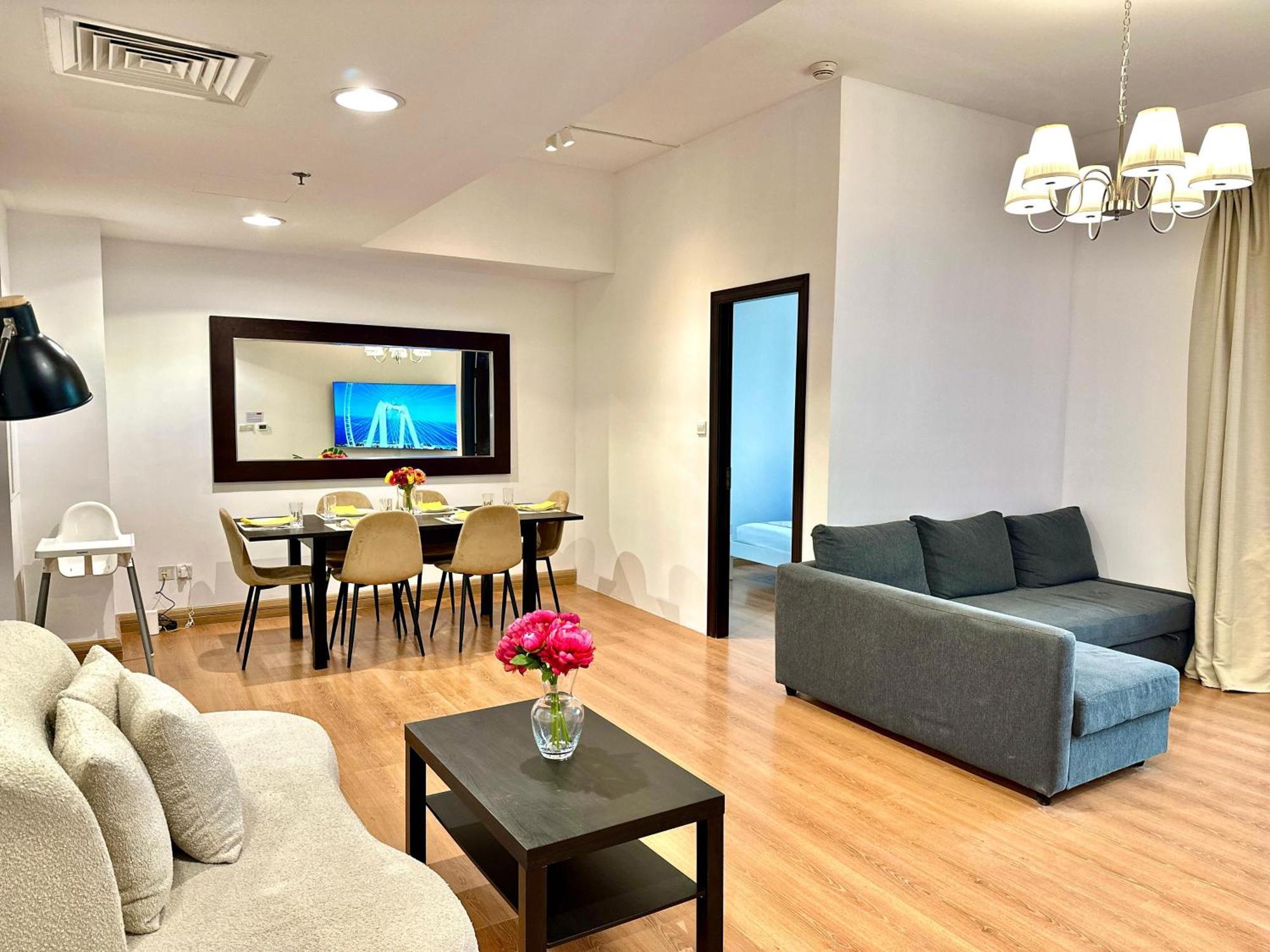 Beautiful 2Br & 4Br Apartments On Jbr Beach, Walking Distance To Bluewaters Island - By Sunkissed Holiday Homes Дубай Екстер'єр фото