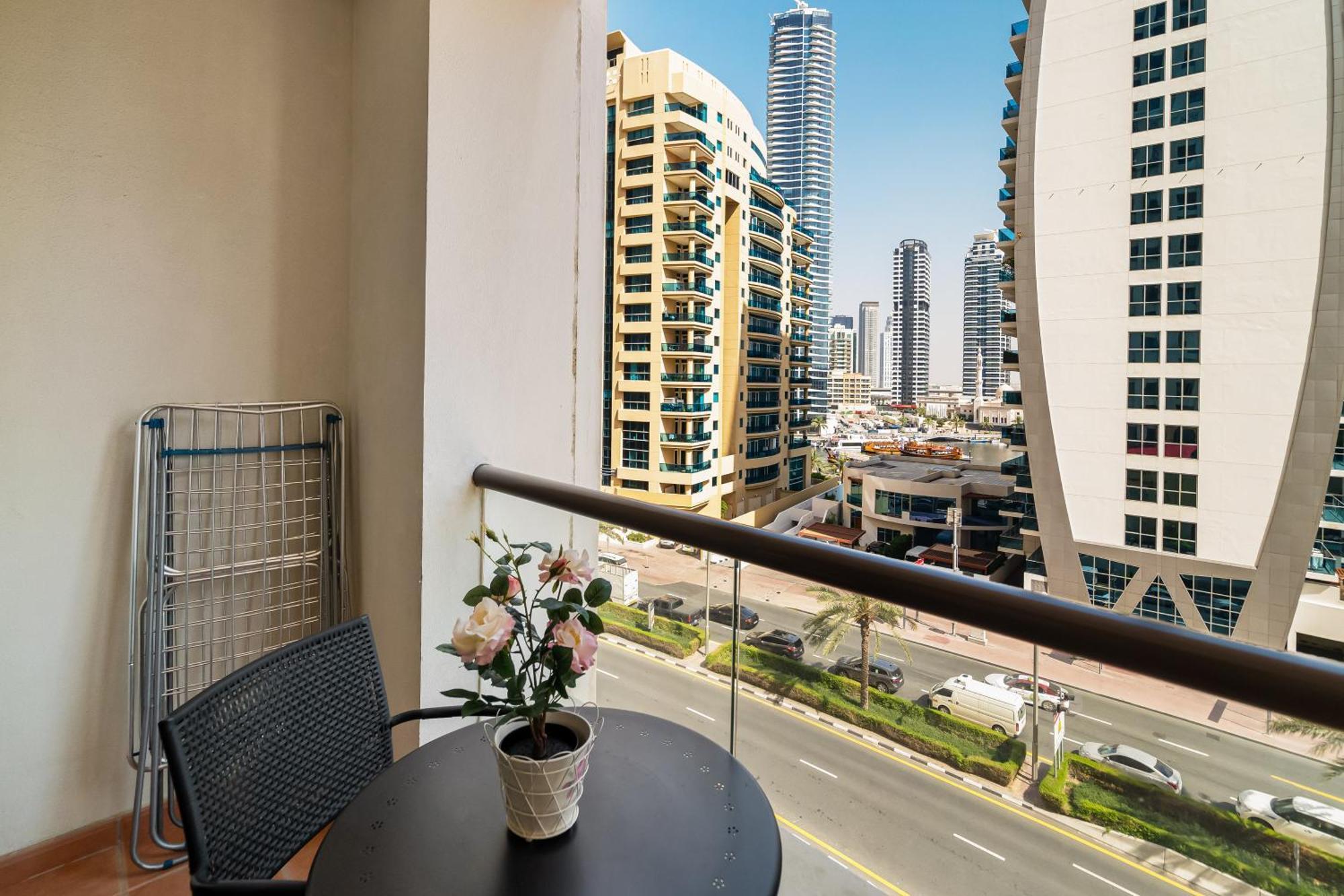 Beautiful 2Br & 4Br Apartments On Jbr Beach, Walking Distance To Bluewaters Island - By Sunkissed Holiday Homes Дубай Екстер'єр фото