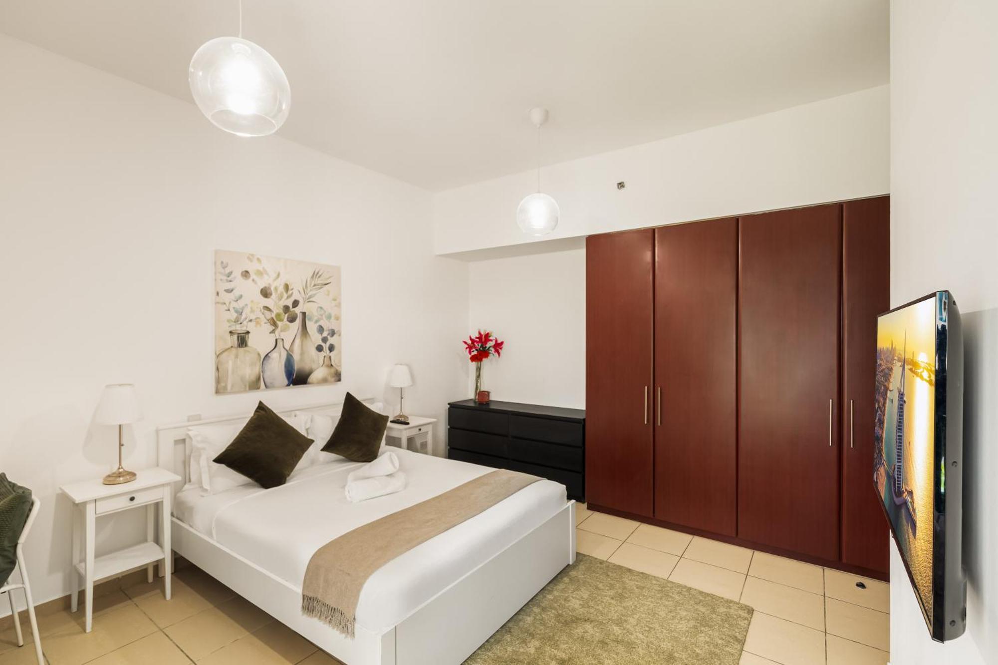 Beautiful 2Br & 4Br Apartments On Jbr Beach, Walking Distance To Bluewaters Island - By Sunkissed Holiday Homes Дубай Екстер'єр фото